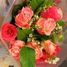 12 mixed roses