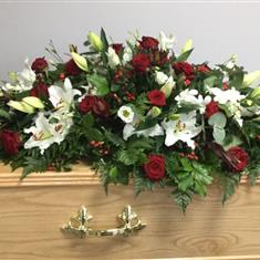Red and white coffin spray 