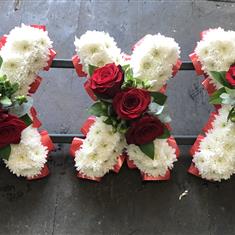 Three kisses classic red and white 