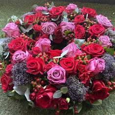 Red and purple wreath ring